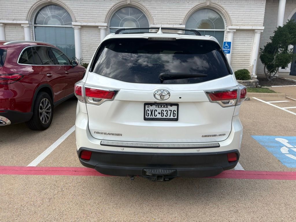 Used 2016 Toyota Highlander Limited Platinum AWD/4WD image 10