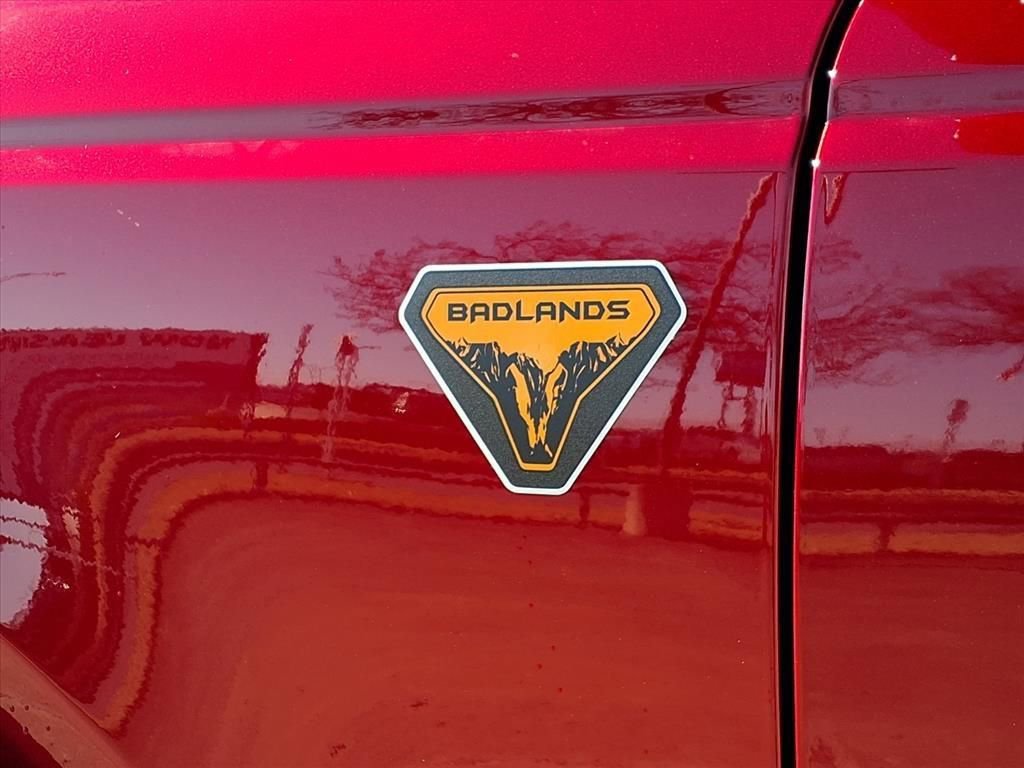 New 2025 Ford Bronco Badlands image 7