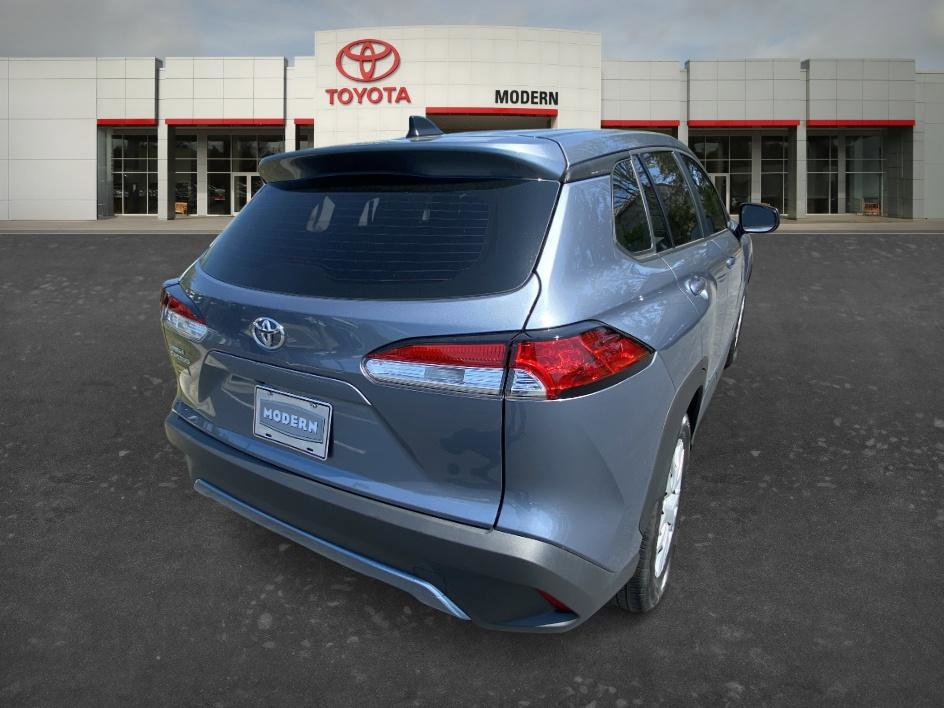 Certified 2024 Toyota Corolla Cross L image 5