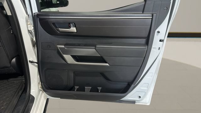Used 2022 Toyota Tundra SR5 AWD/4WD image 33