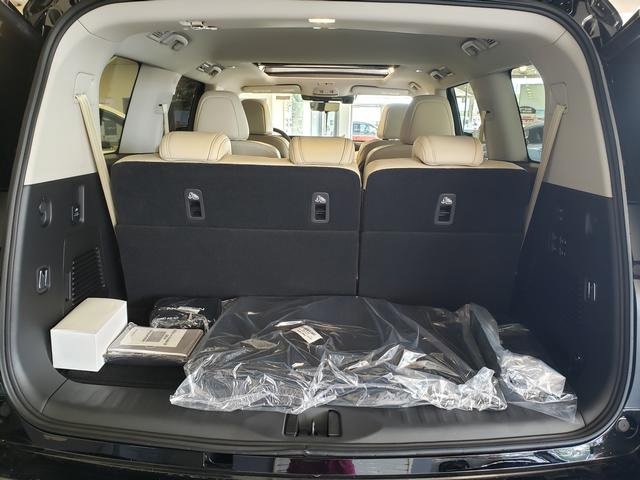 New 2025 Nissan Armada Platinum Reserve image 6