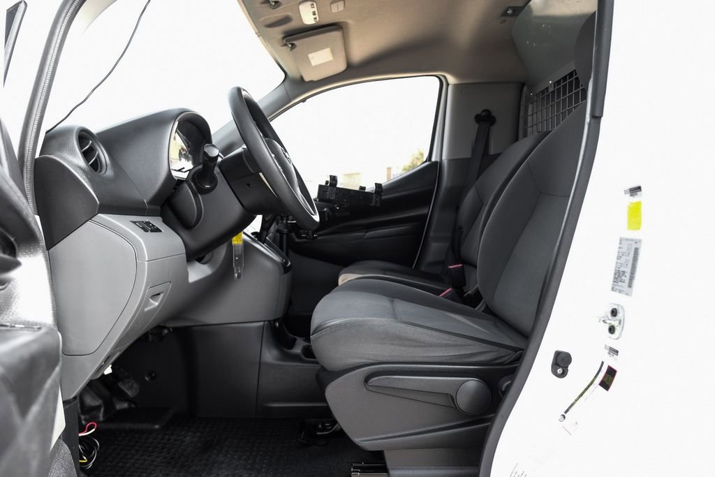 Used 2020 Nissan NV200 SV image 3