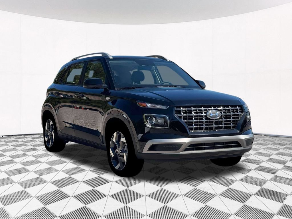 New 2026 Hyundai Venue SEL FWD image 17