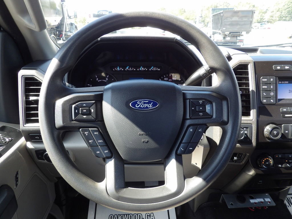 Used 2022 Ford F550 4x4 Regular Cab Super Duty image 32