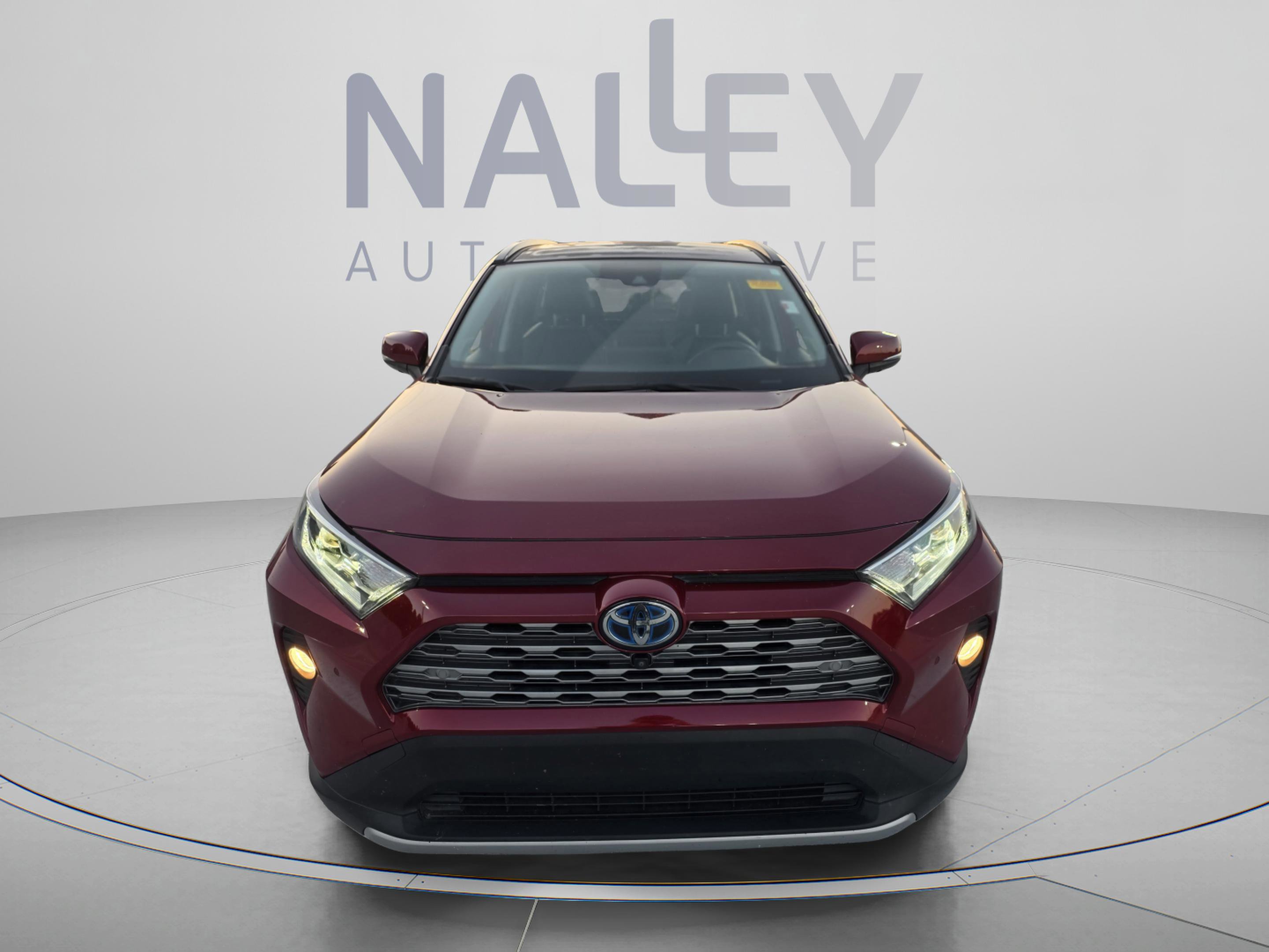 Used 2020 Toyota RAV4 Limited AWD/4WD image 7