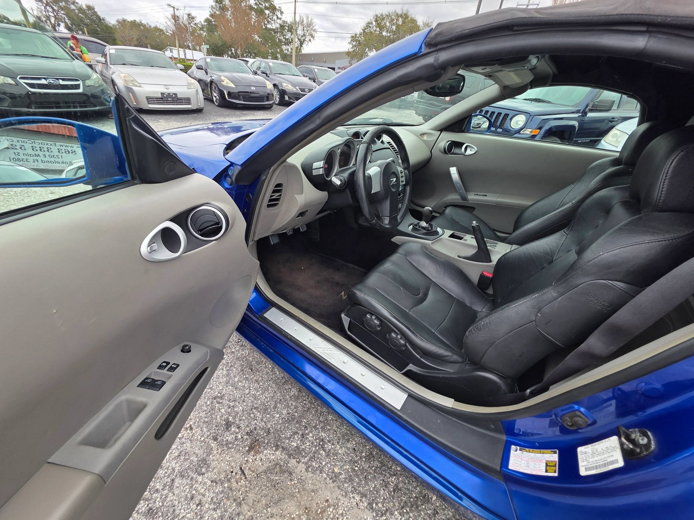 Used 2004 Nissan 350Z Touring RWD image 12