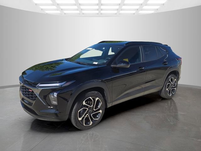 Used 2025 Chevrolet Trax RS w/ Driver Confidence Package FWD image 3