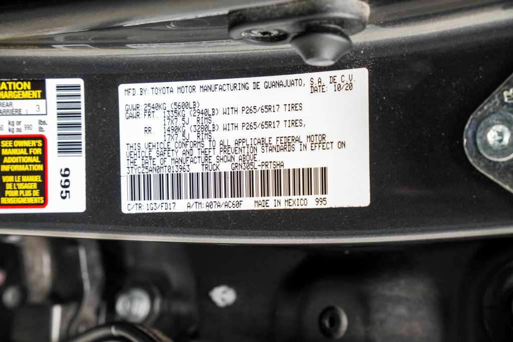 Used 2021 Toyota Tacoma TRD Sport AWD/4WD image 43