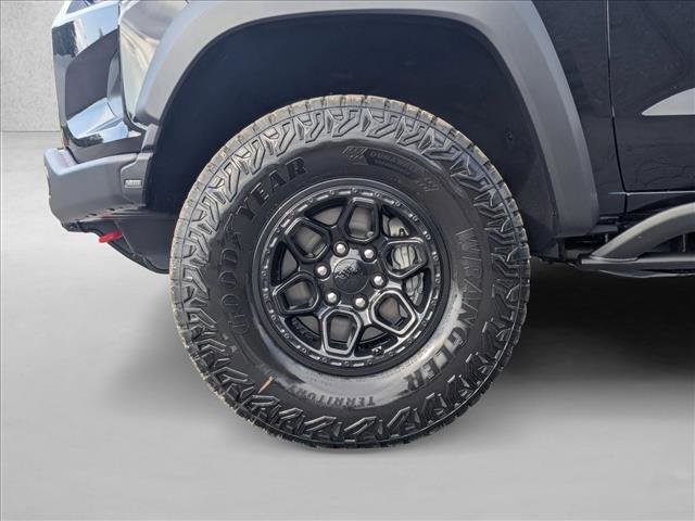 New 2026 Chevrolet Colorado ZR2 w/ ZR2 Bison Edition image 10