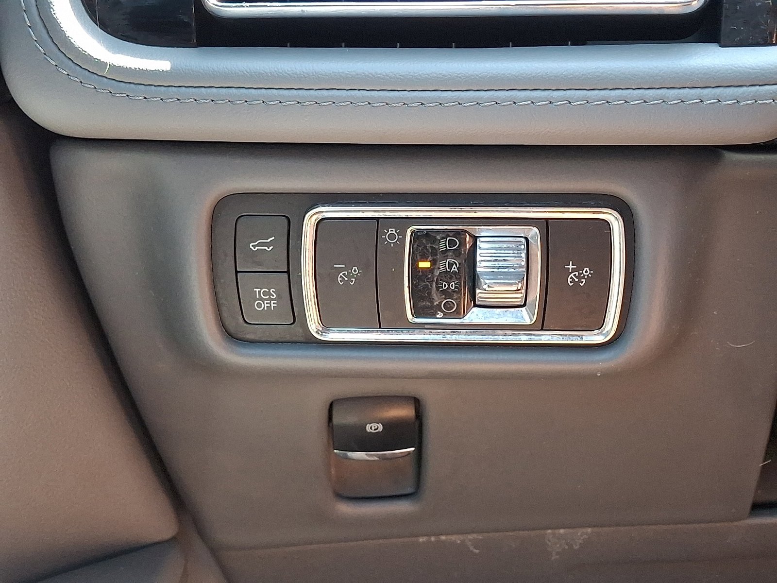 Used 2023 Lincoln Nautilus Reserve w/ Equipment Group 201A AWD/4WD image 26
