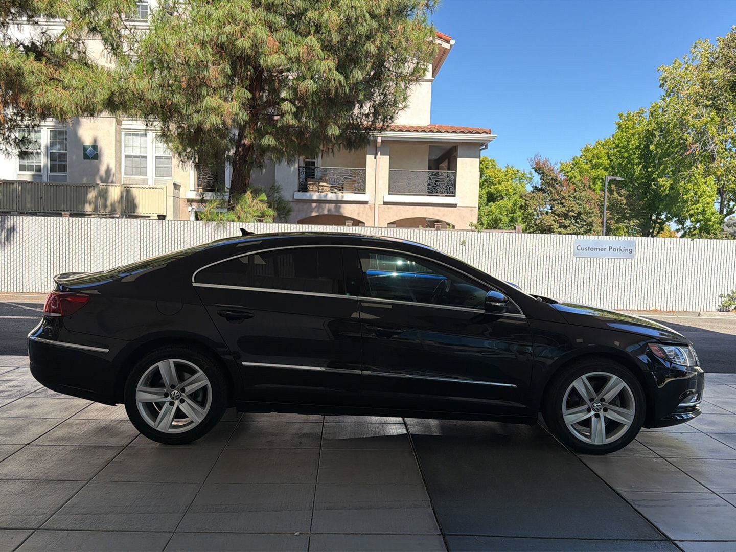 Used 2015 Volkswagen CC Sport FWD image 6