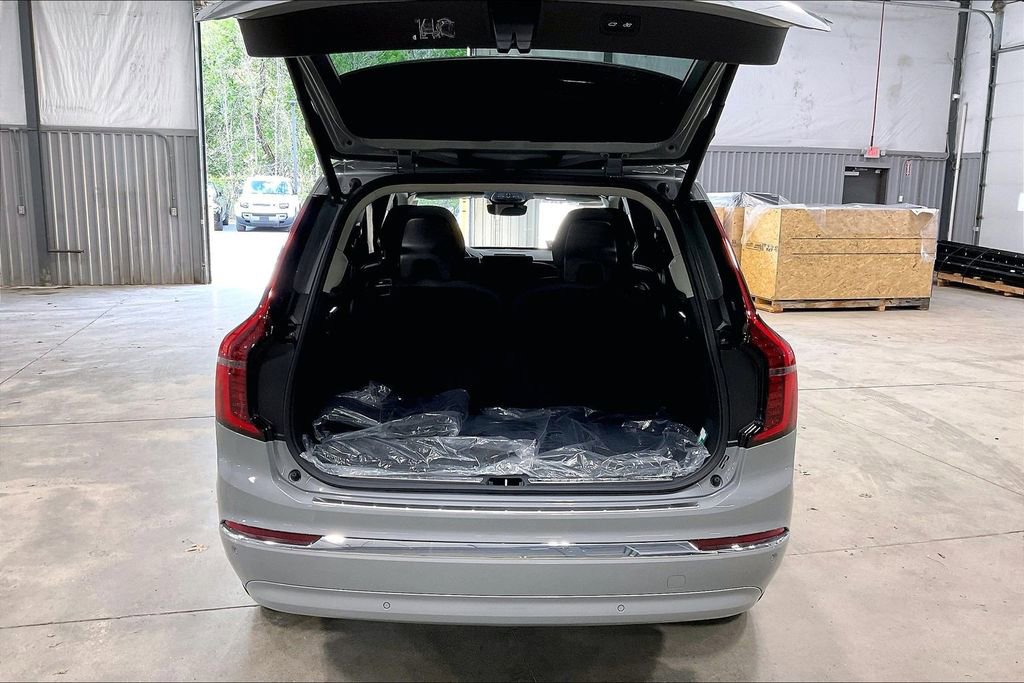 Certified 2026 Volvo XC90 B6 Plus w/ Protection Package Premier AWD/4WD image 36