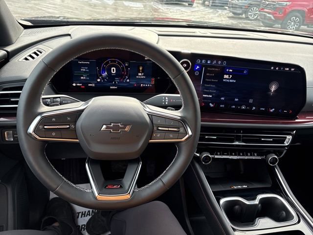 Used 2026 Chevrolet Traverse Z71 image 9