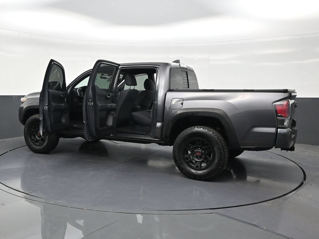 Used 2017 Toyota Tacoma TRD Sport w/ Tow Package RWD image 32