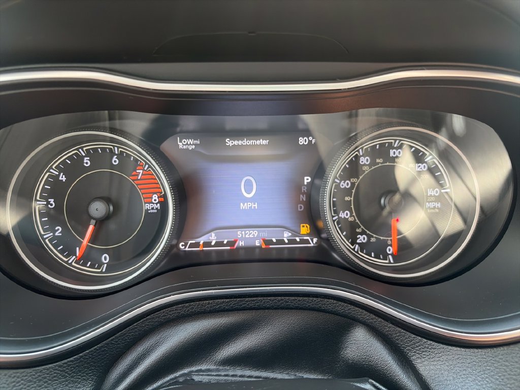 Used 2019 Jeep Cherokee Limited w/ Trailer Tow Group AWD/4WD image 16