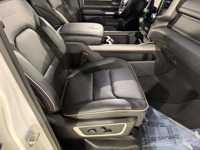 Used 2020 RAM 1500 Laramie w/ Sport Appearance Package AWD/4WD image 23