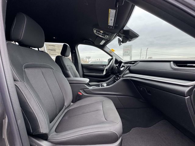 New 2025 Jeep Grand Cherokee L Laredo w/ Luxury Tech Group I image 15