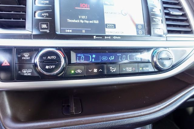 Used 2018 Toyota Highlander Limited Platinum image 21
