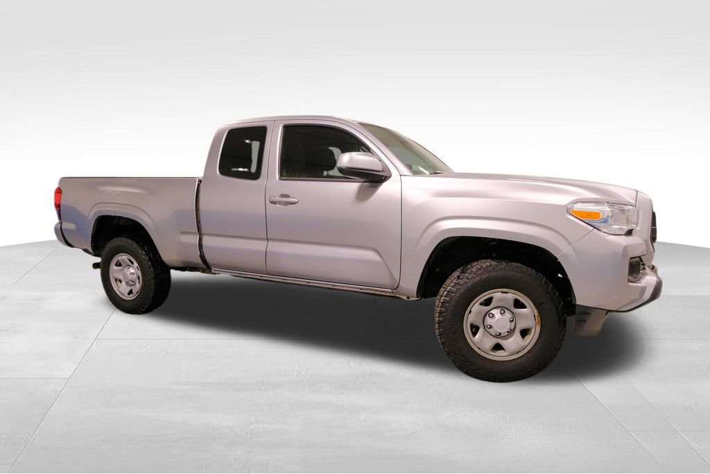 Used 2022 Toyota Tacoma SR5 image 10