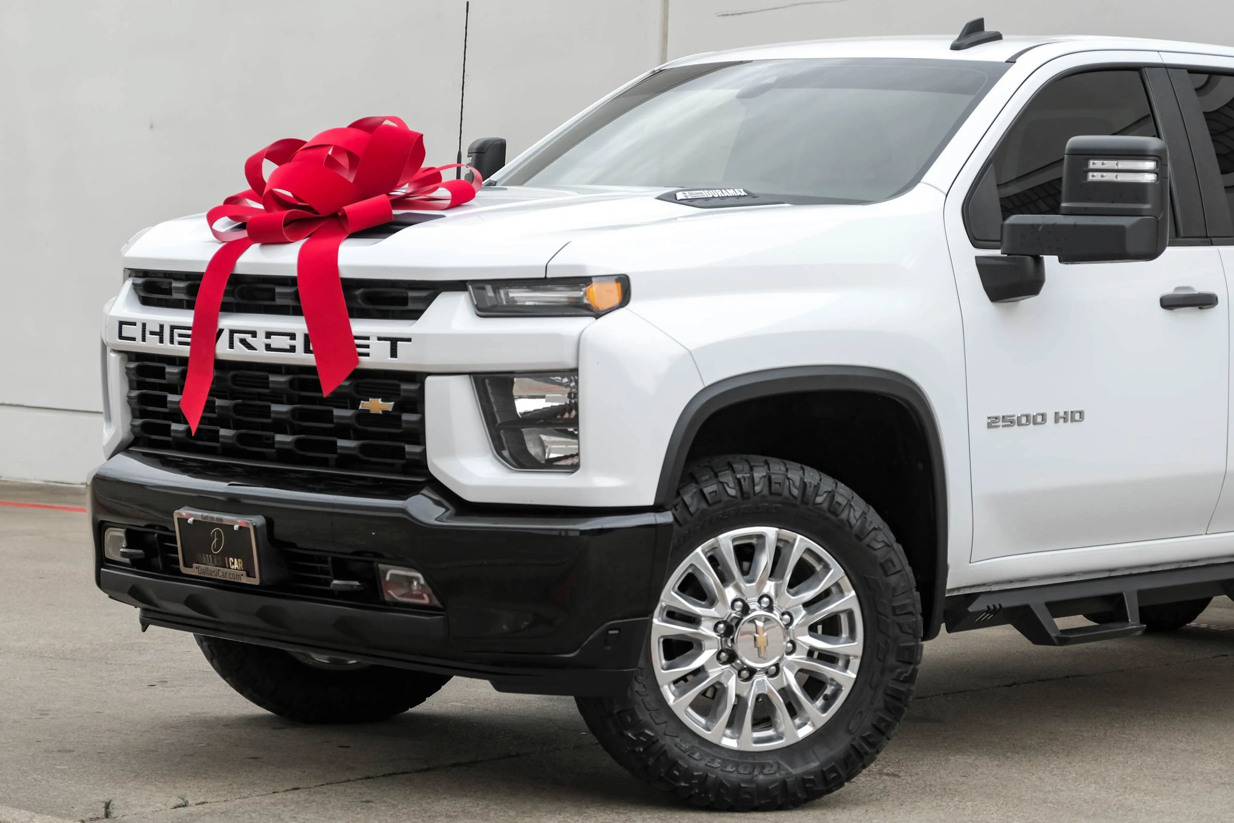 Used 2021 Chevrolet Silverado 2500 Custom w/ Custom Value Package AWD/4WD image 4