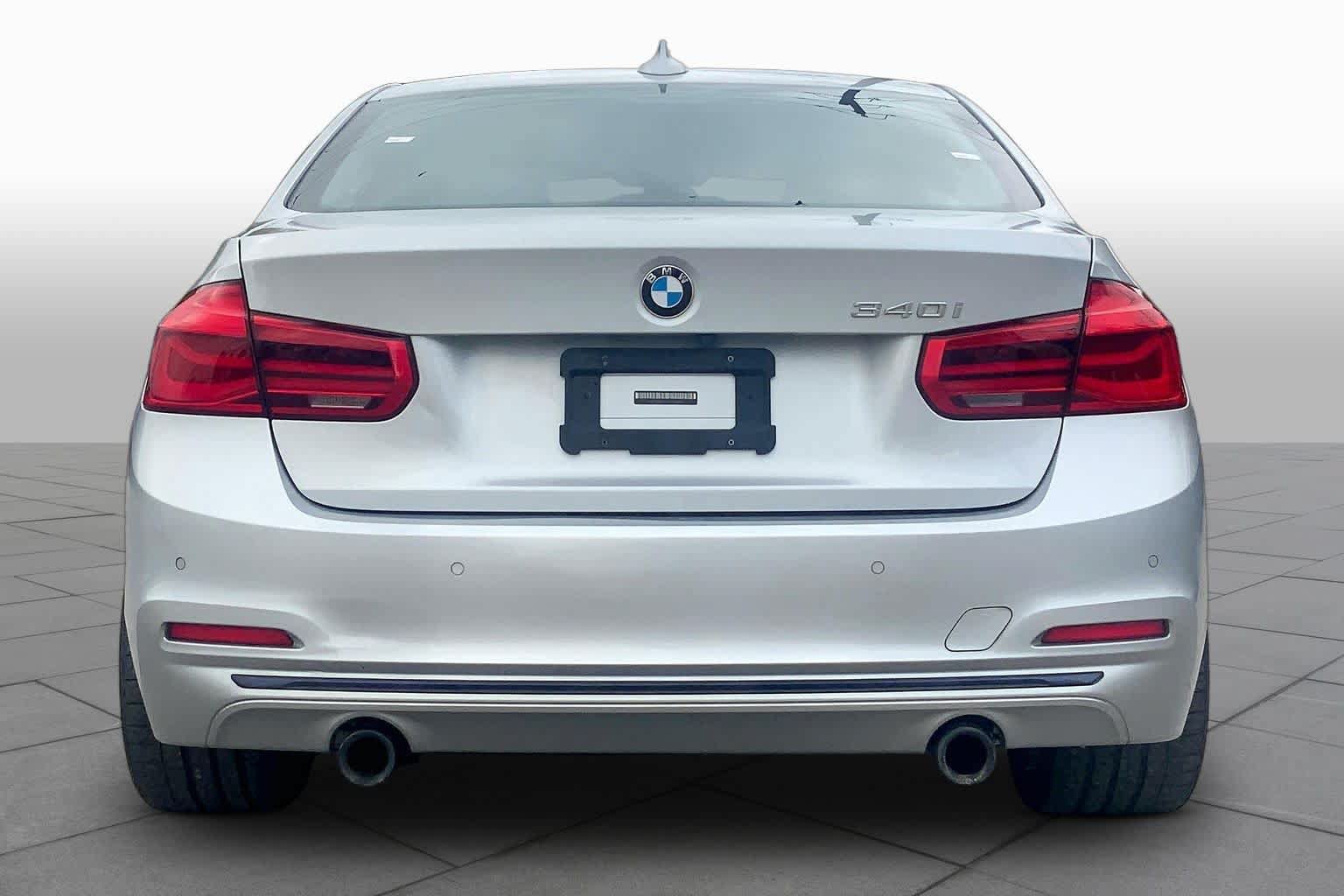 Used 2016 BMW 340i Sedan RWD image 5