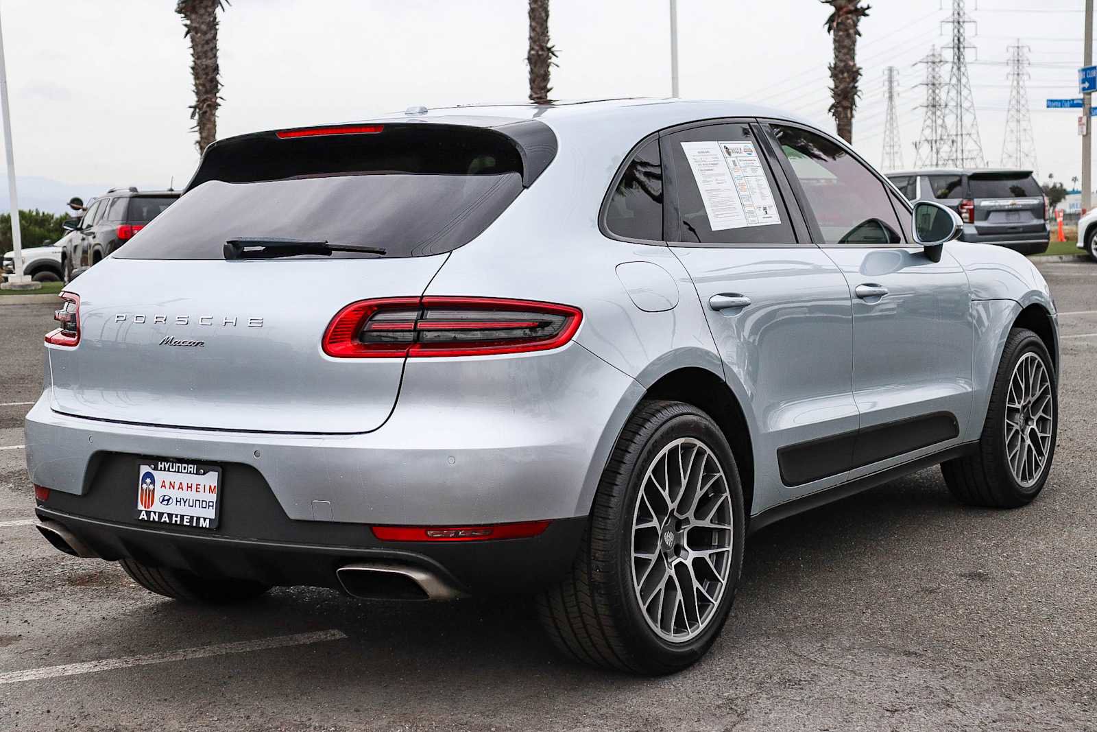 Used 2017 Porsche Macan image 4