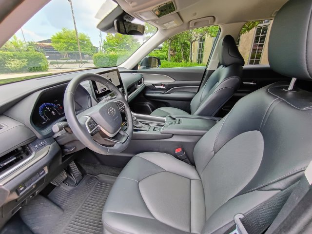 Used 2024 Toyota Grand Highlander FWD image 28