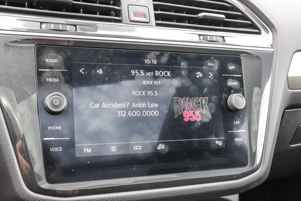 Used 2019 Volkswagen Tiguan SE image 22