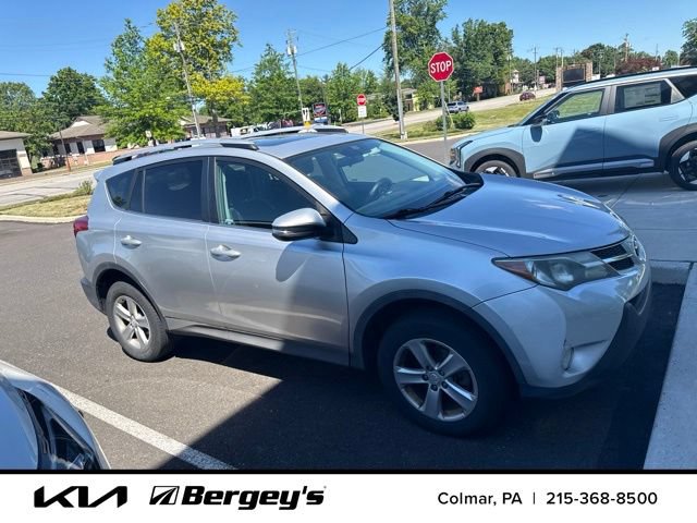 Used 2013 Toyota RAV4 XLE AWD/4WD image 6