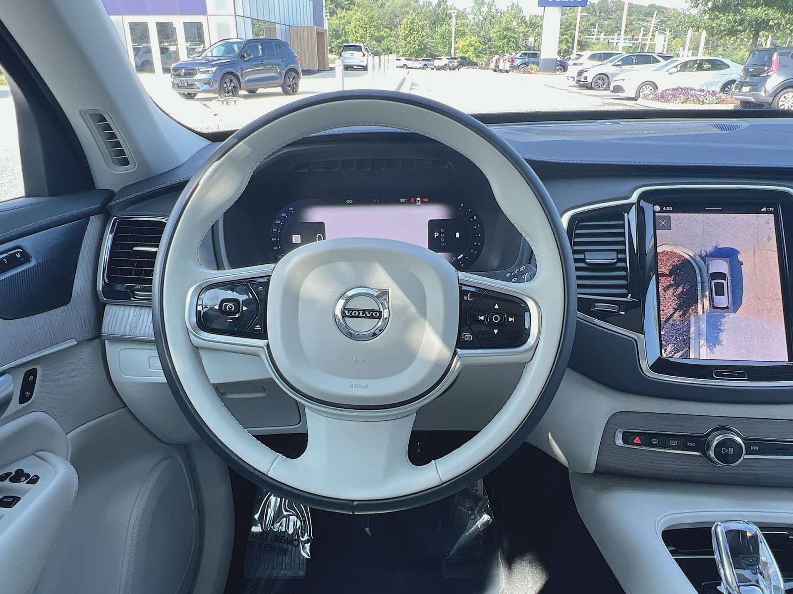 Certified 2024 Volvo XC90 B6 Ultimate w/ Protection Package Premier AWD/4WD image 16