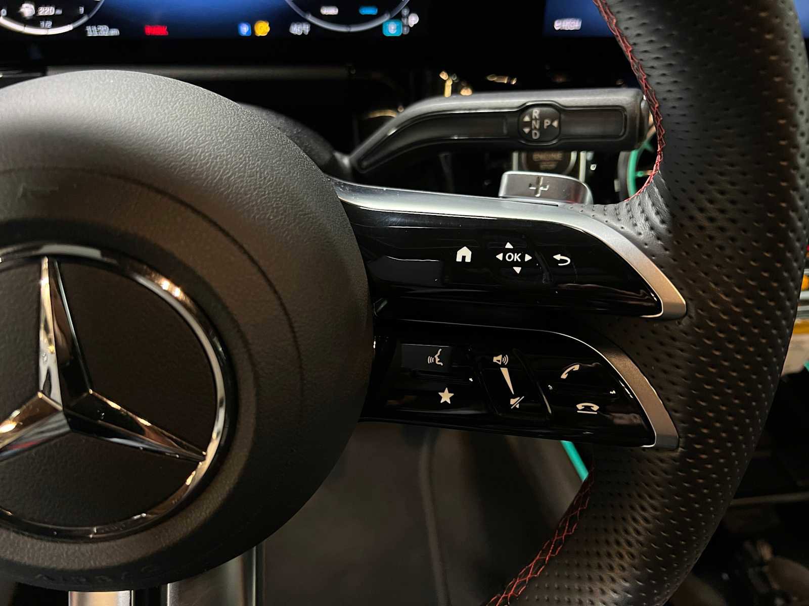 Used 2025 Mercedes-Benz GLA 250 4MATIC image 29