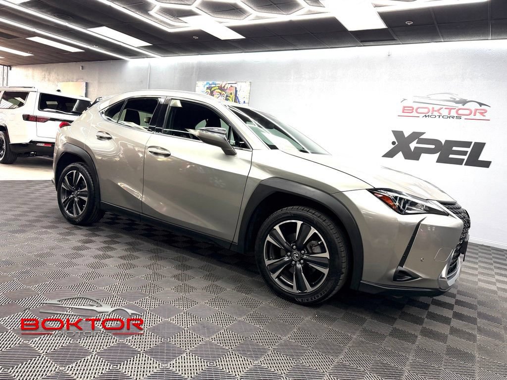 Used 2021 Lexus UX 200 w/ Accessory Package (Z1) FWD image 1