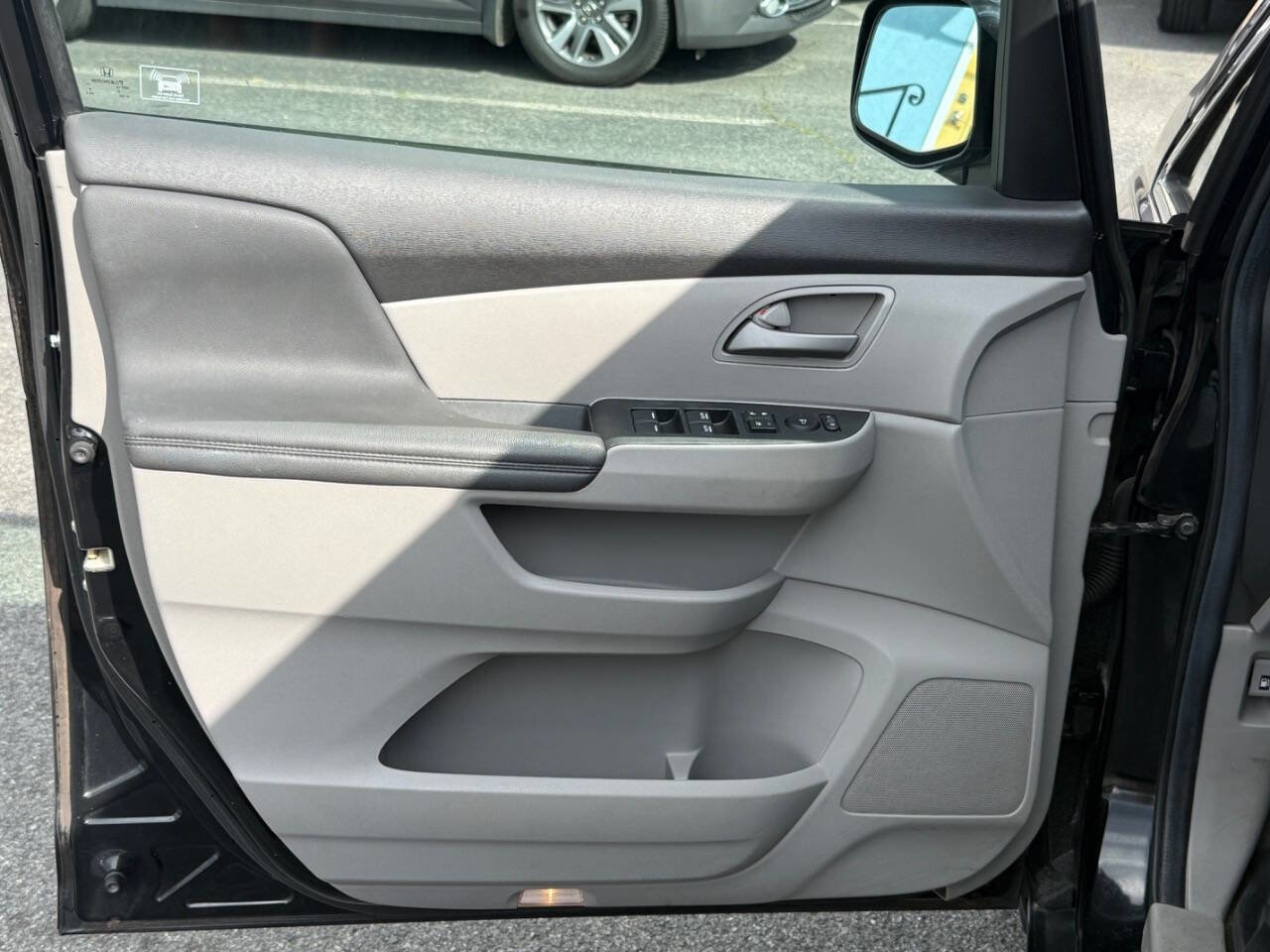 Used 2012 Honda Odyssey EX-L image 9