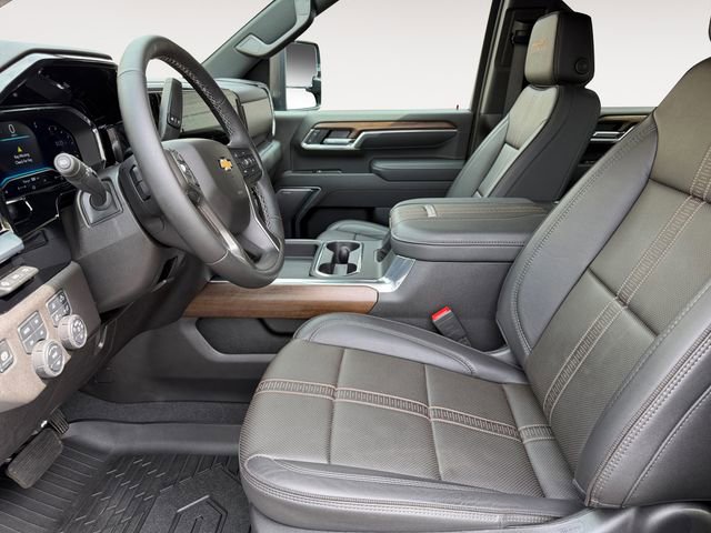 Certified 2025 Chevrolet Silverado 3500 High Country w/ High Country Premium Package AWD/4WD image 9