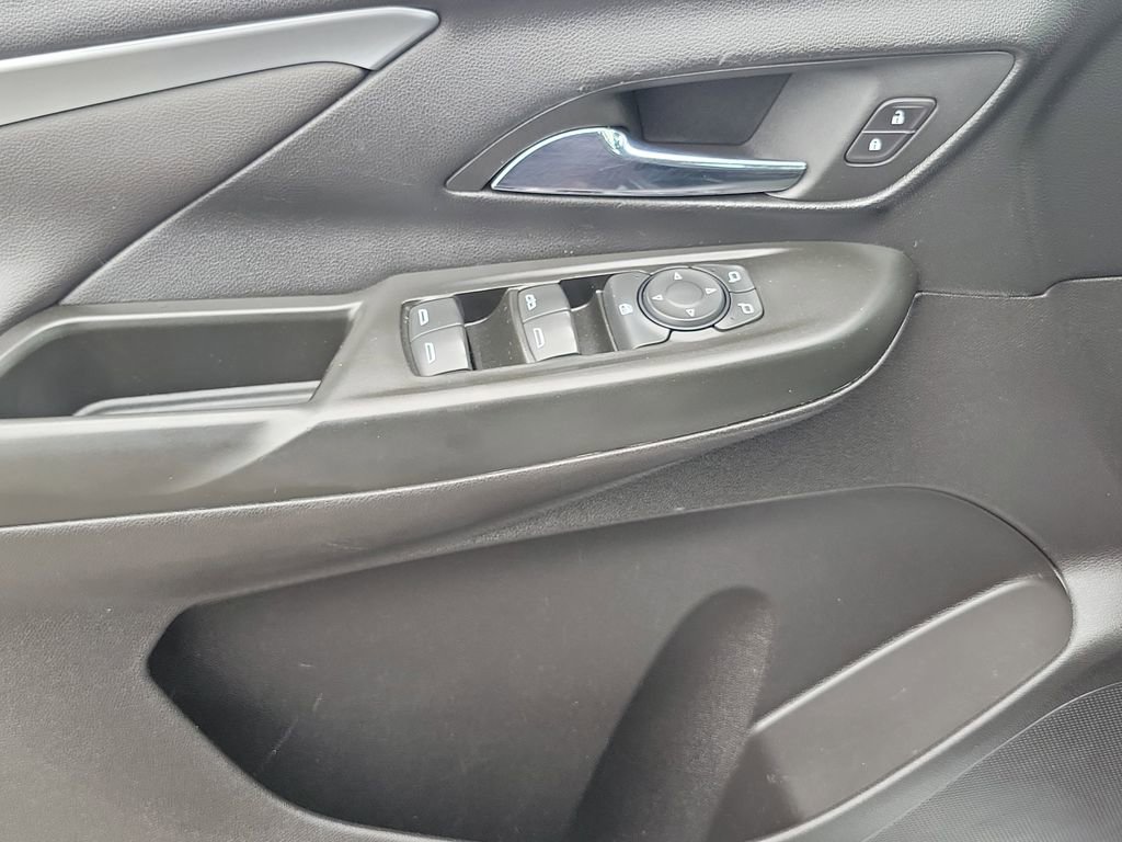 Used 2023 Chevrolet Bolt LT image 17