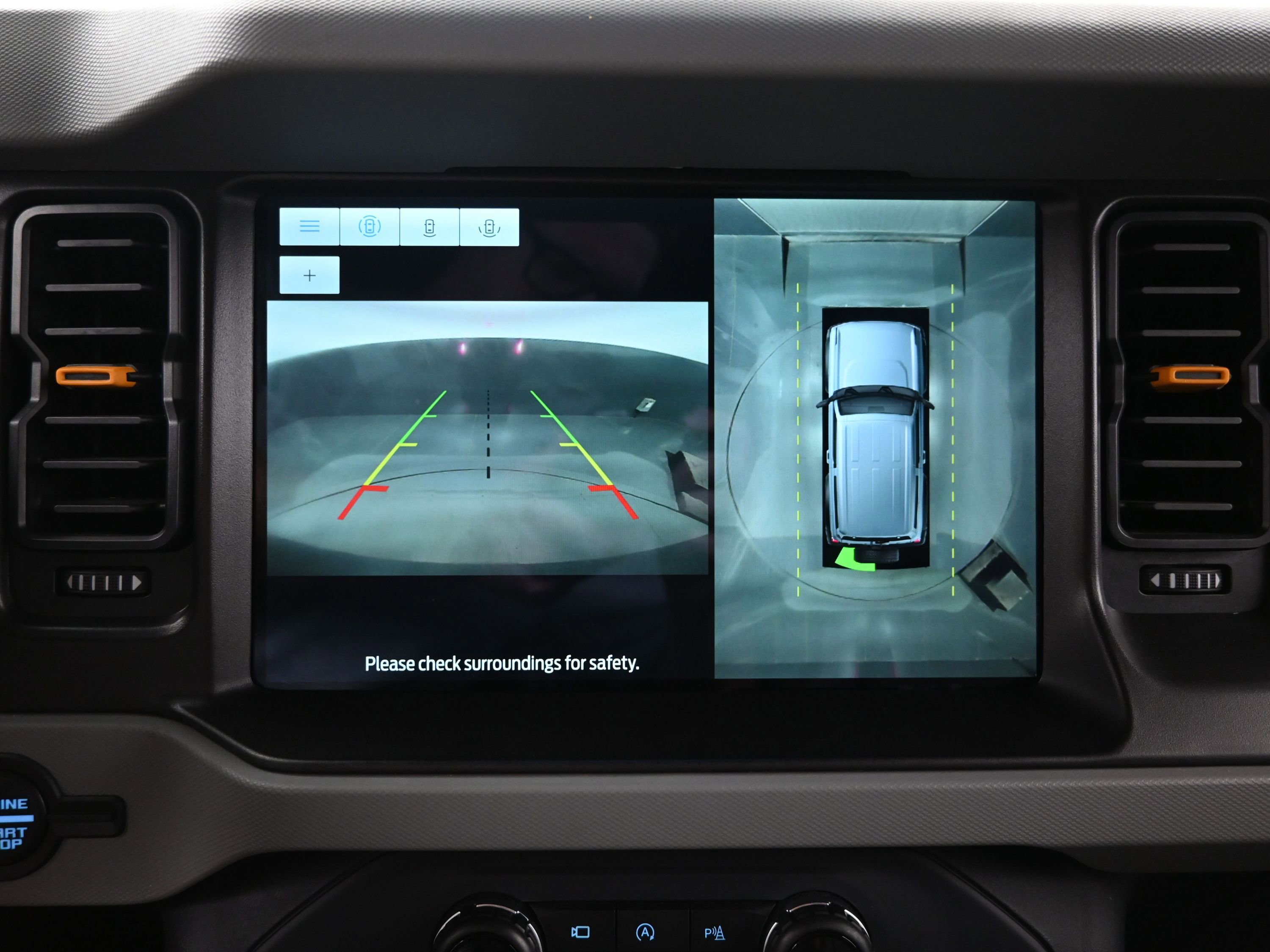 Used 2022 Ford Bronco Badlands image 32