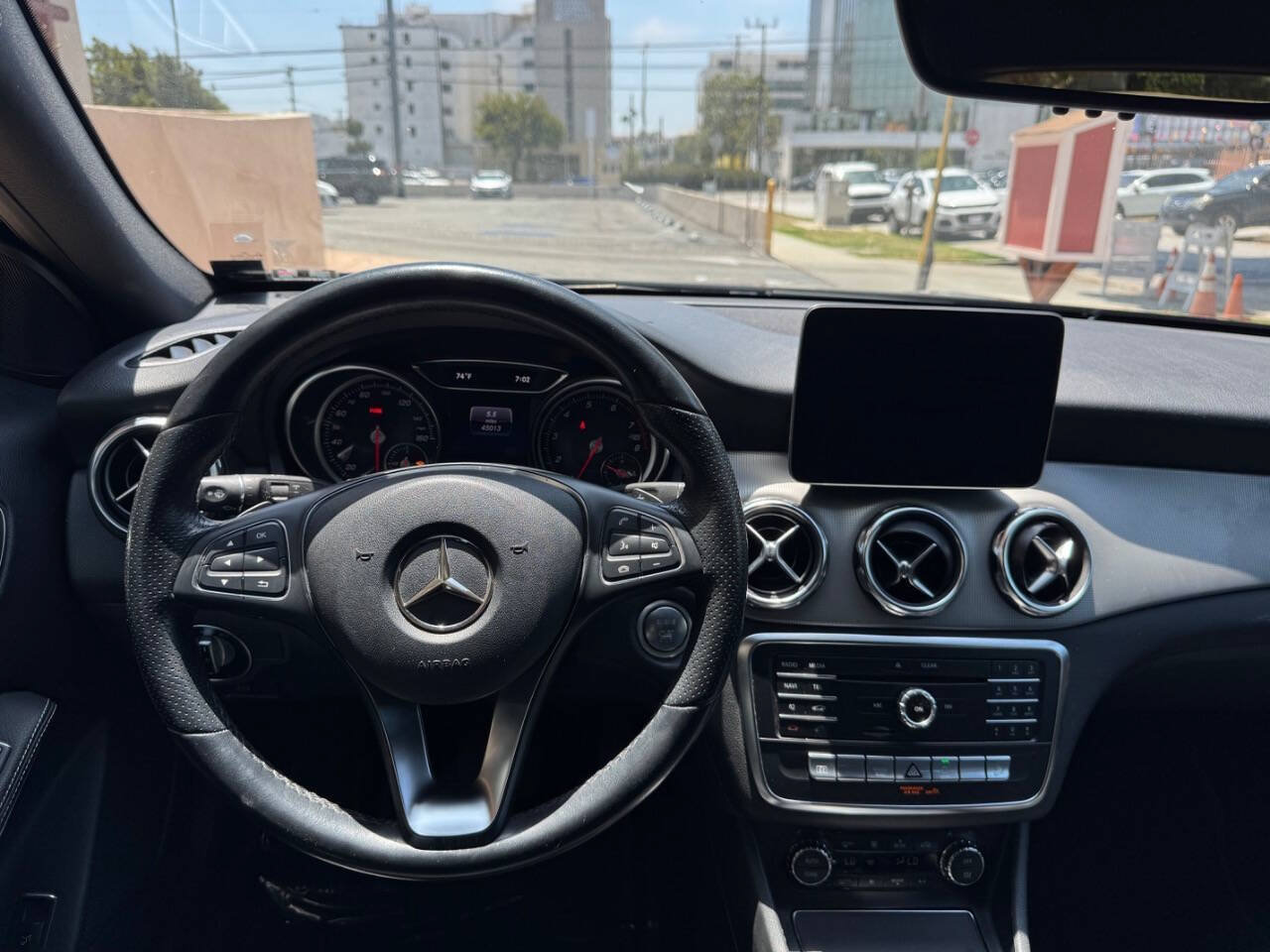Used 2019 Mercedes-Benz GLA 250 4MATIC image 11