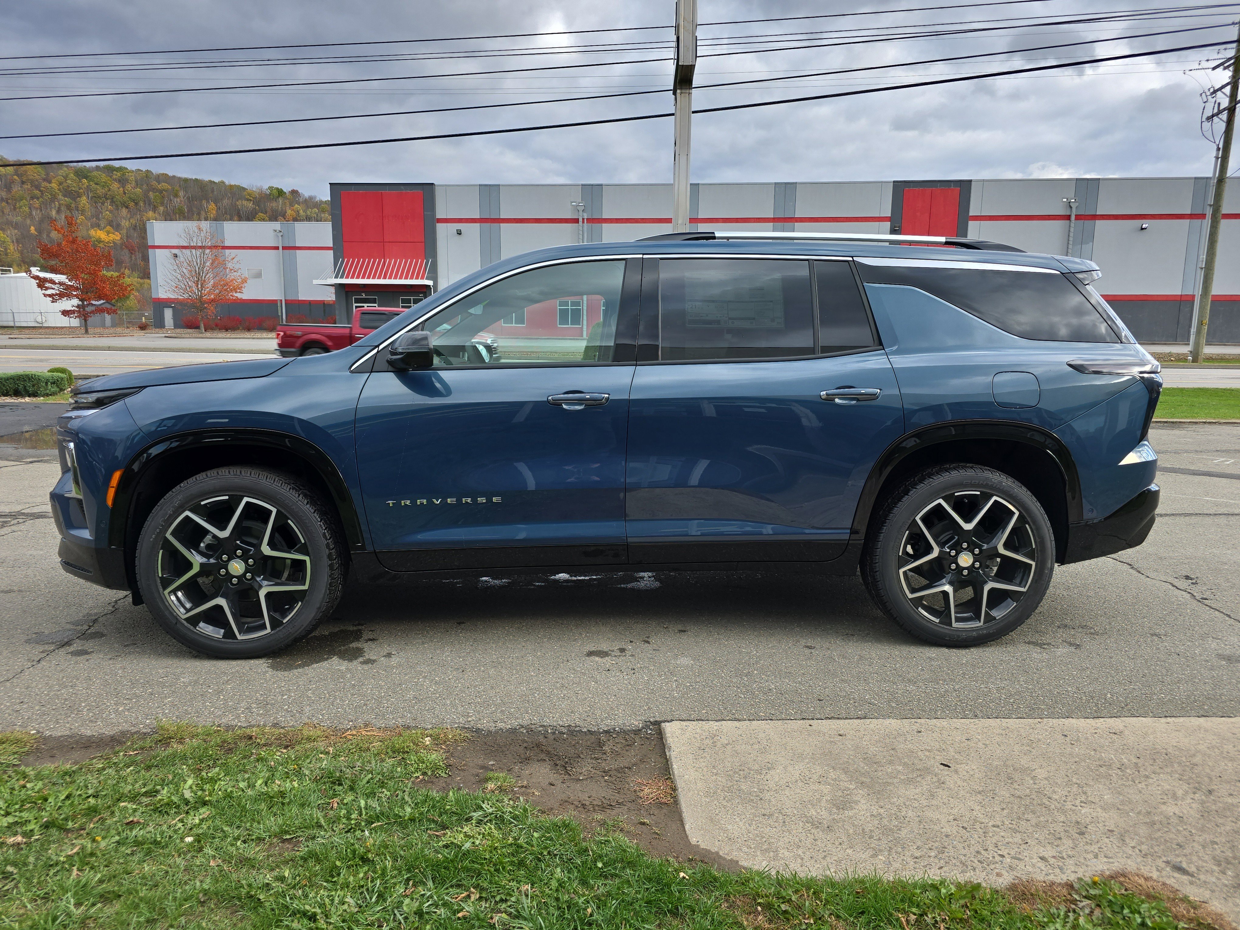 New 2026 Chevrolet Traverse High Country image 7