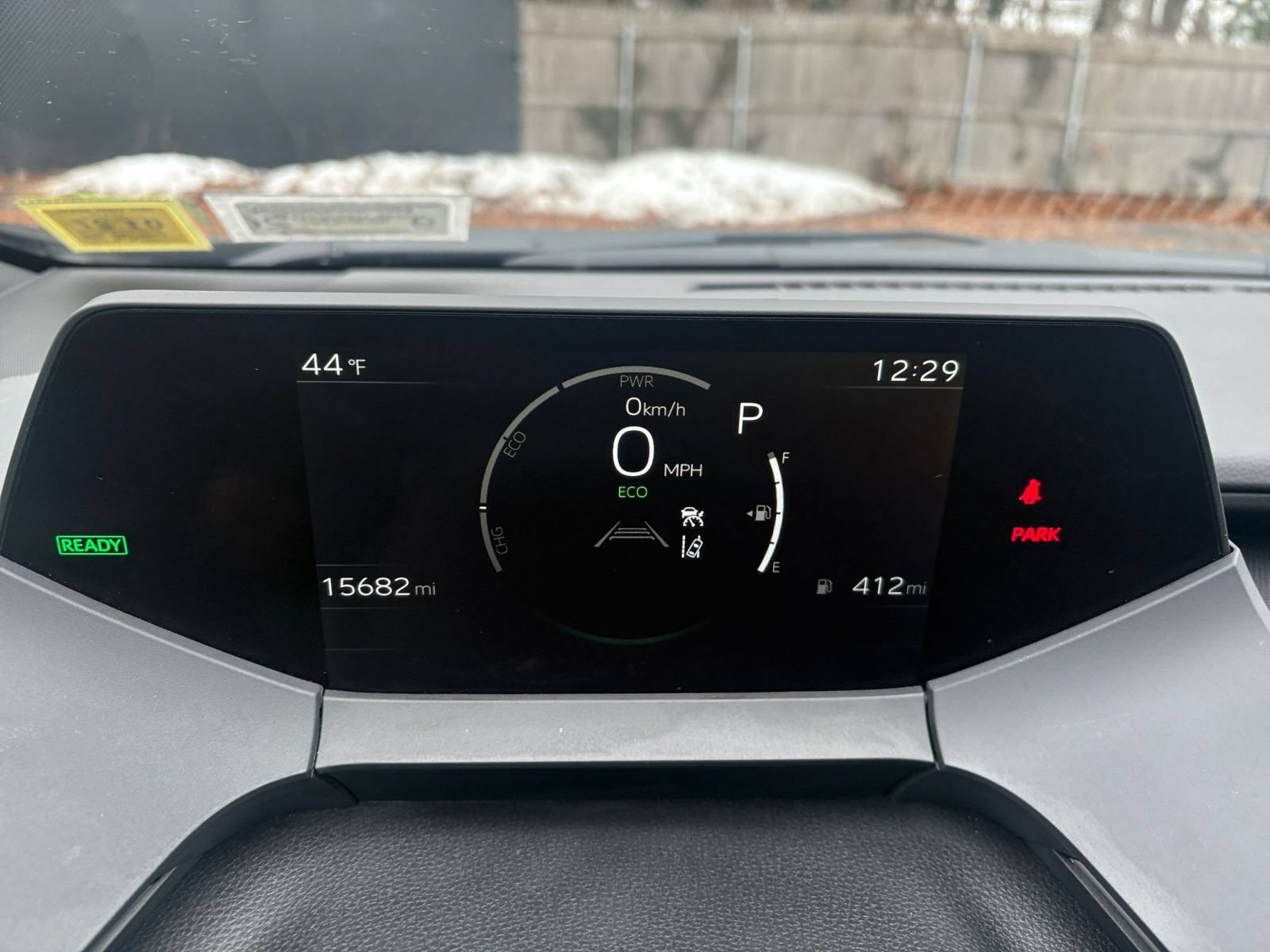 Used 2025 Toyota Prius LE FWD image 38