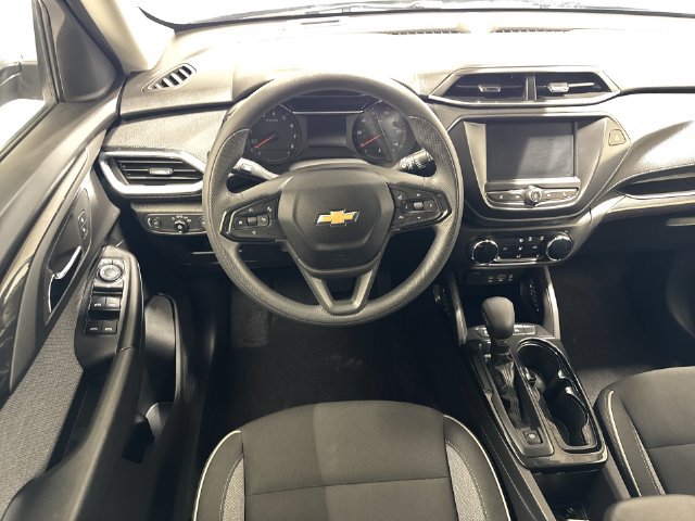 Used 2023 Chevrolet TrailBlazer LT FWD image 14
