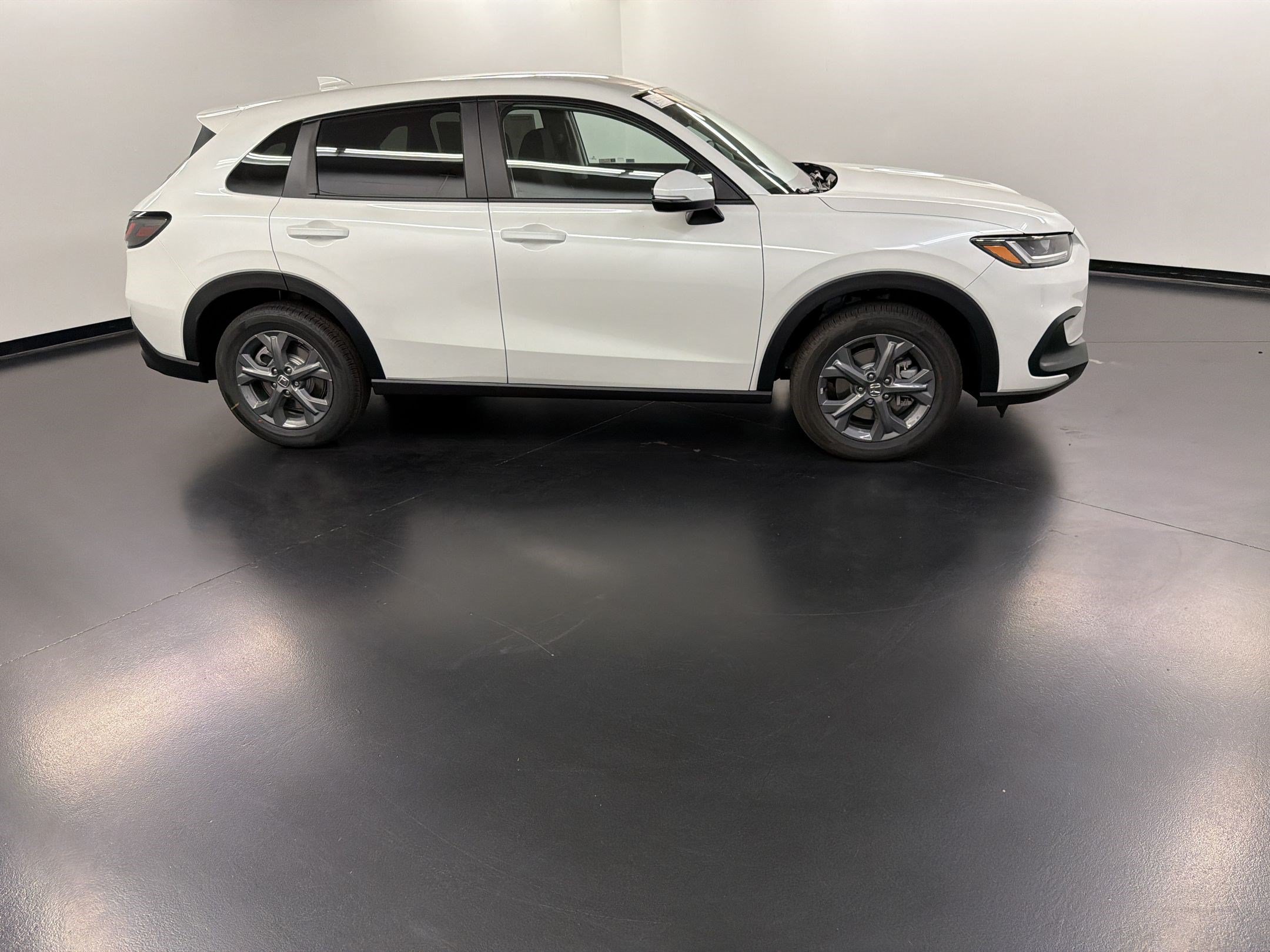 New 2027 Honda HR-V LX image 8