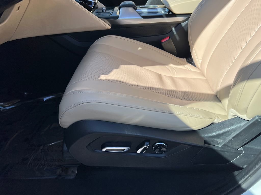 Certified 2023 Acura MDX SH-AWD w/ Technology Package image 15