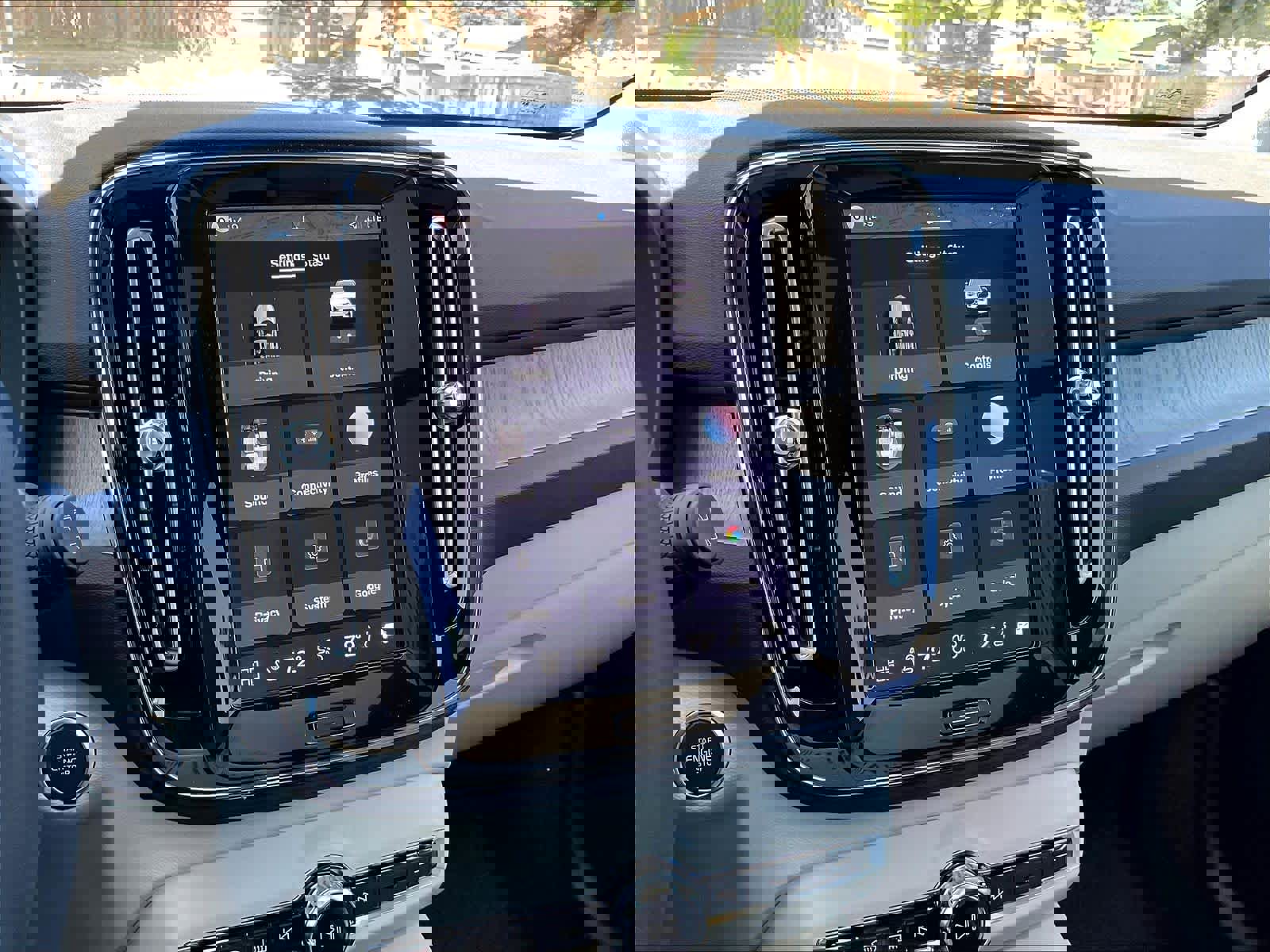 New 2026 Volvo XC40 B5 Ultra w/ Climate Package image 22