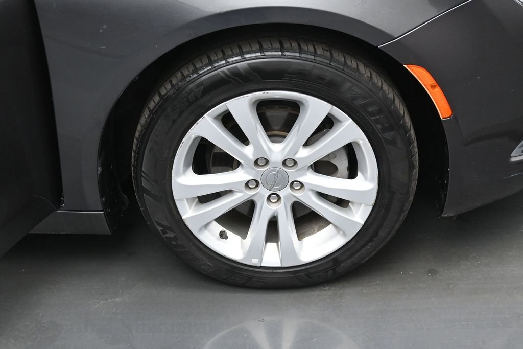 Used 2016 Chrysler 200 Limited w/ Anniversary Edition FWD image 34