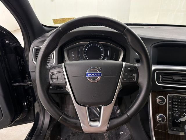Used 2017 Volvo V60 T5 Premier w/ Convenience Package image 30