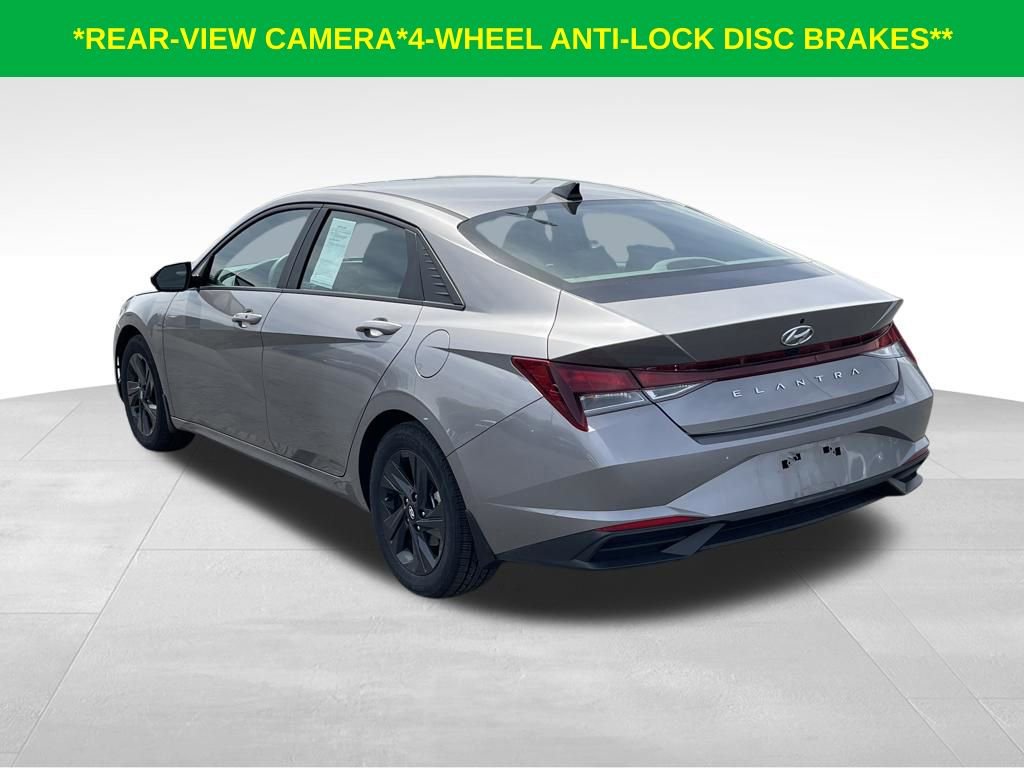 Used 2023 Hyundai Elantra SEL FWD image 10