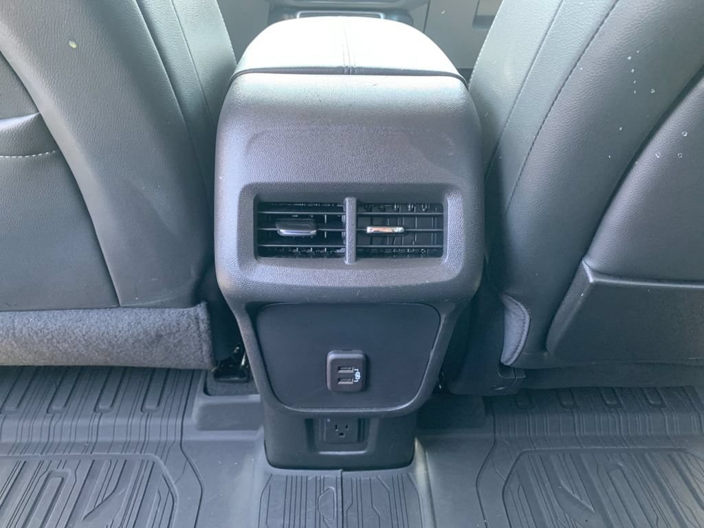 Used 2022 GMC Terrain SLT w/ Infotainment Package II AWD/4WD image 15
