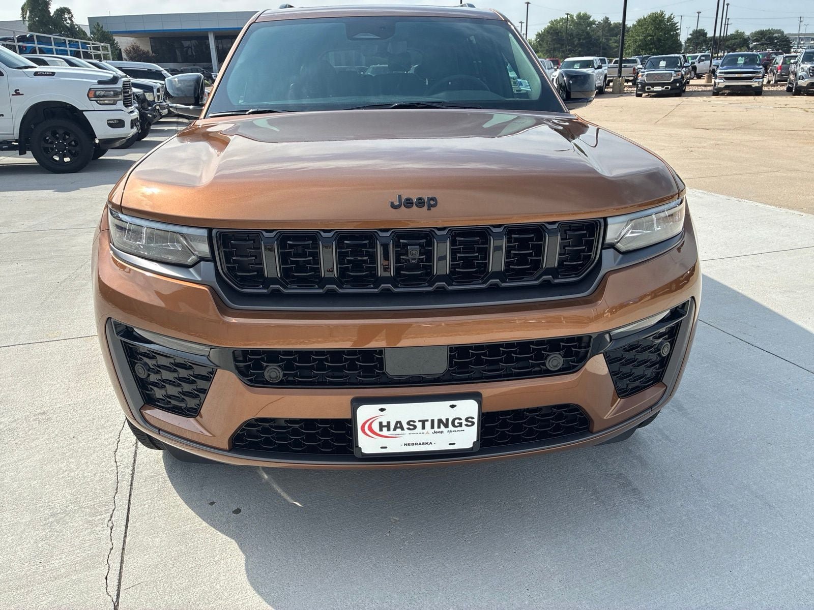 New 2026 Jeep Grand Cherokee L Limited AWD/4WD image 10