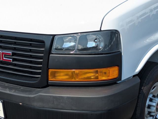 New 2024 GMC Savana 3500 w/ Power Convenience Package RWD image 9