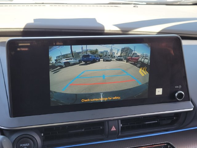 Used 2024 Toyota Prius XLE FWD image 13